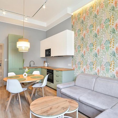 Citystay Stylowe Apartamenty Przy Swietojanskiej Gdynia Ngoại thất bức ảnh